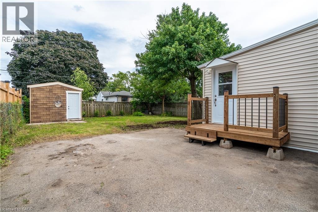 88 IVON Avenue - Image 28