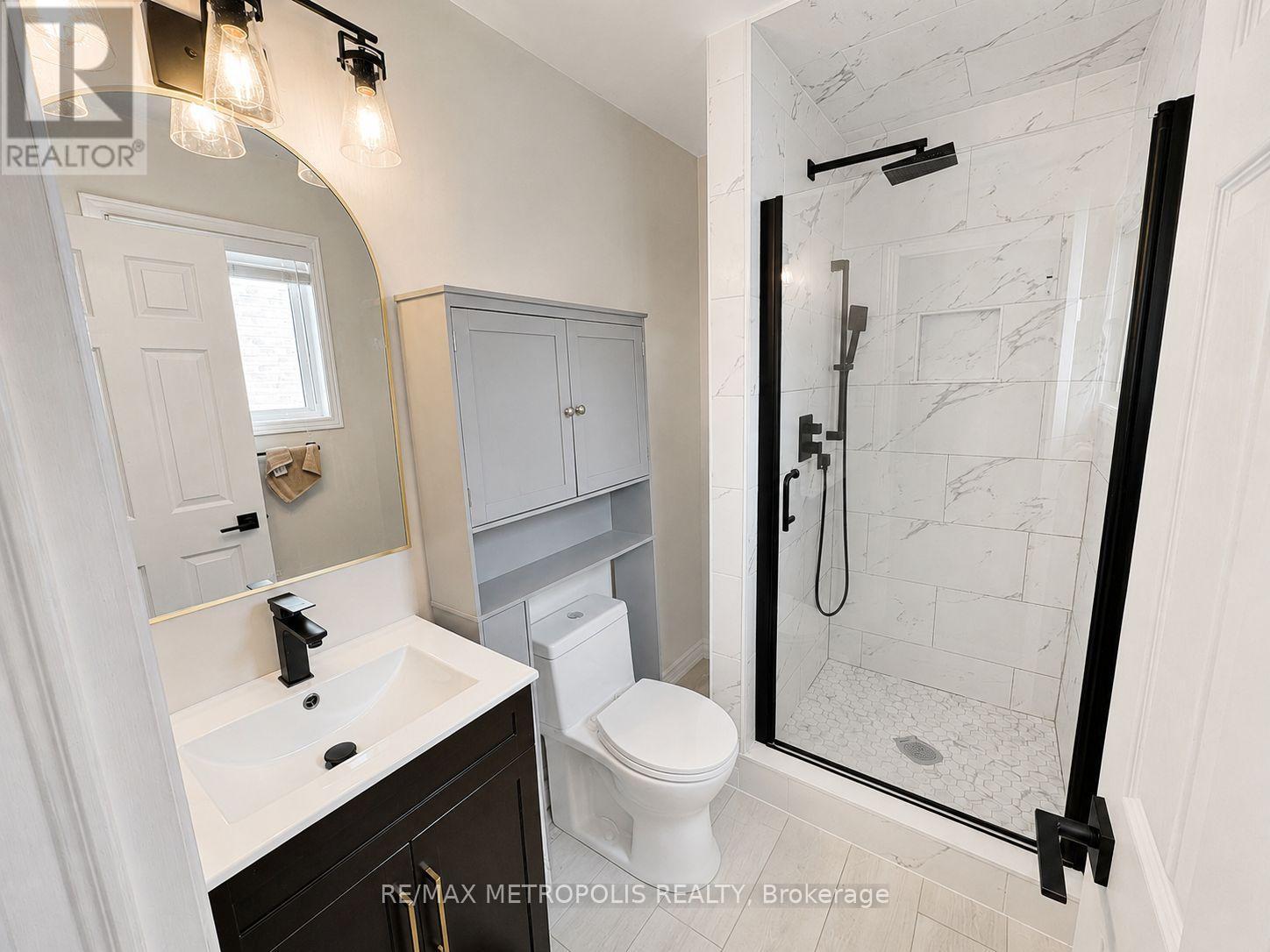 46 WHITEROCK AVENUE - 15