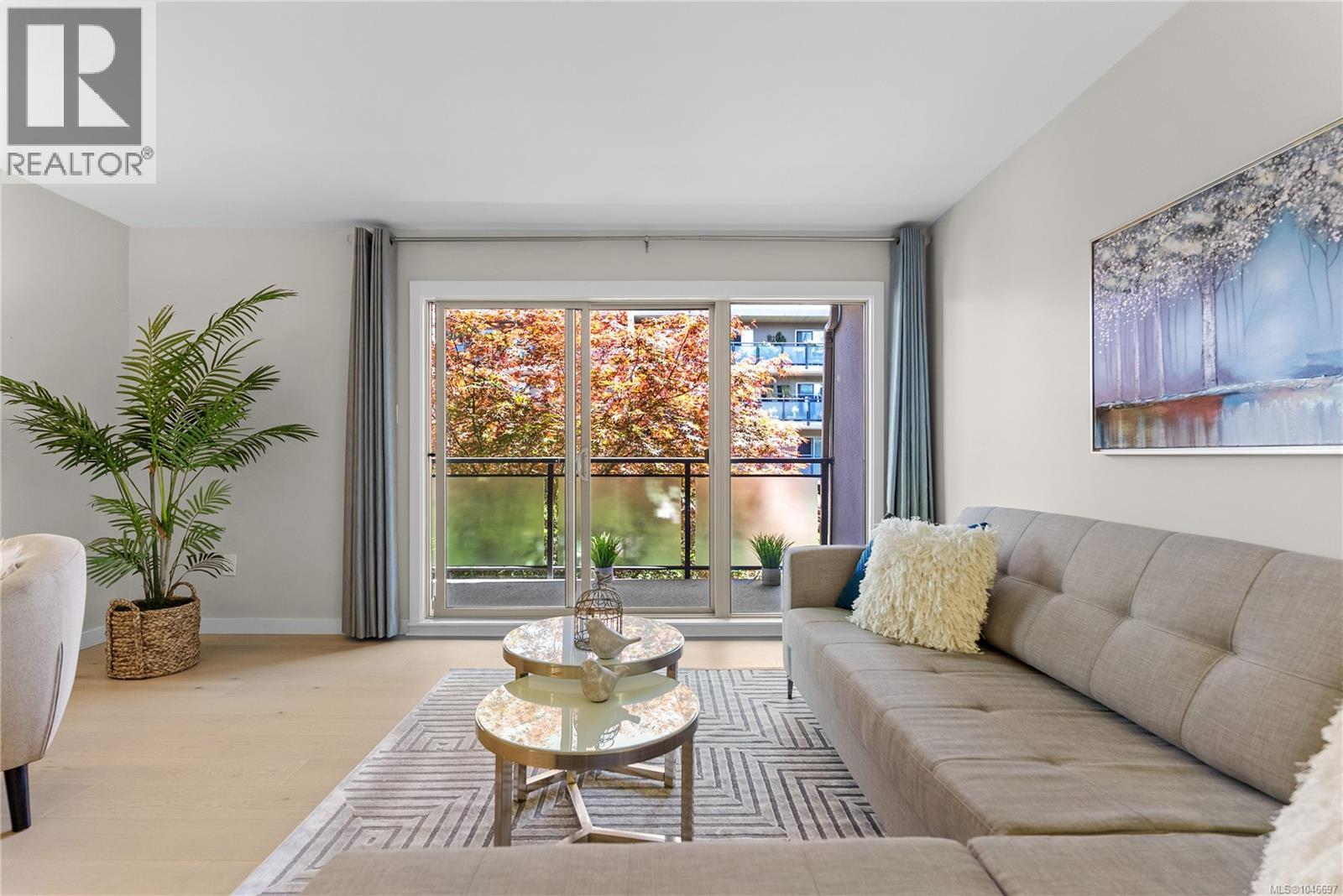 #207 1419 Stadacona Ave - 26