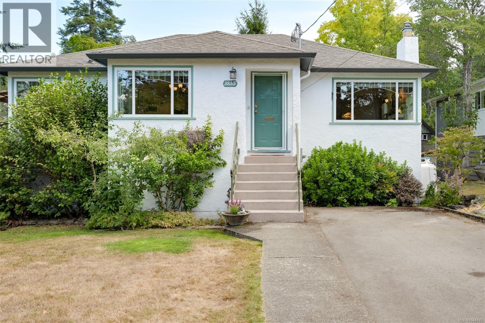 3835 Cumberland Rd - 1
