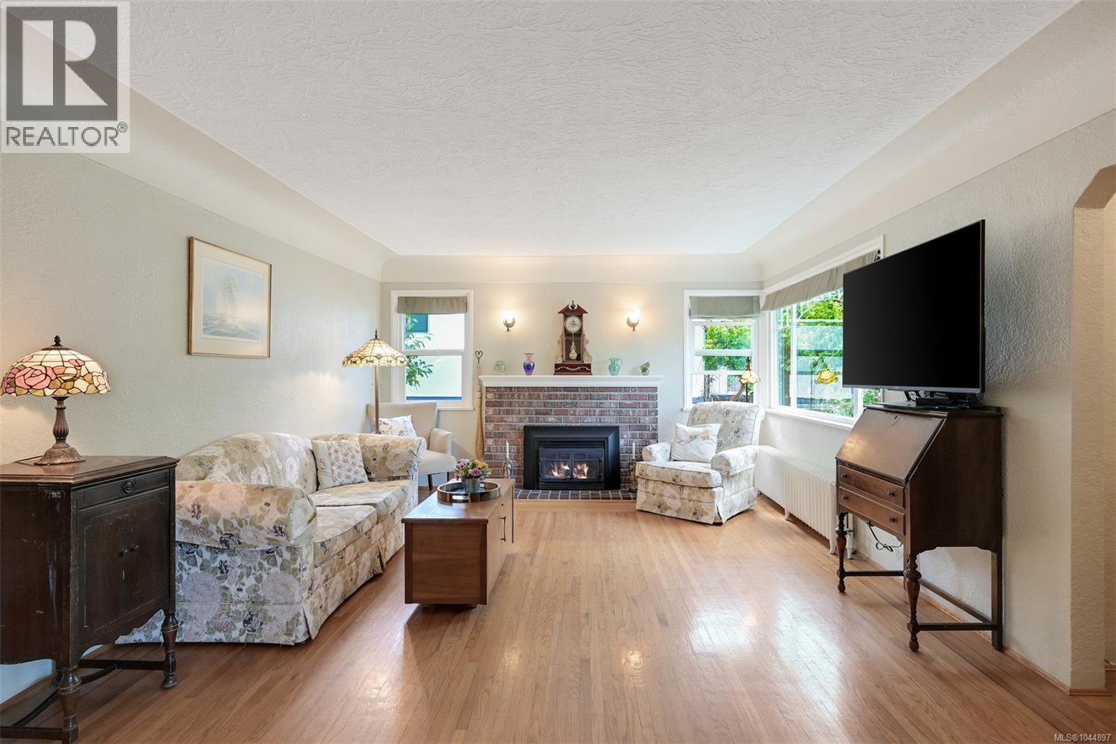3835 Cumberland Rd - Image 4