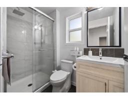 13355 65a Avenue, Surrey, BC V3W8T2 Photo 11