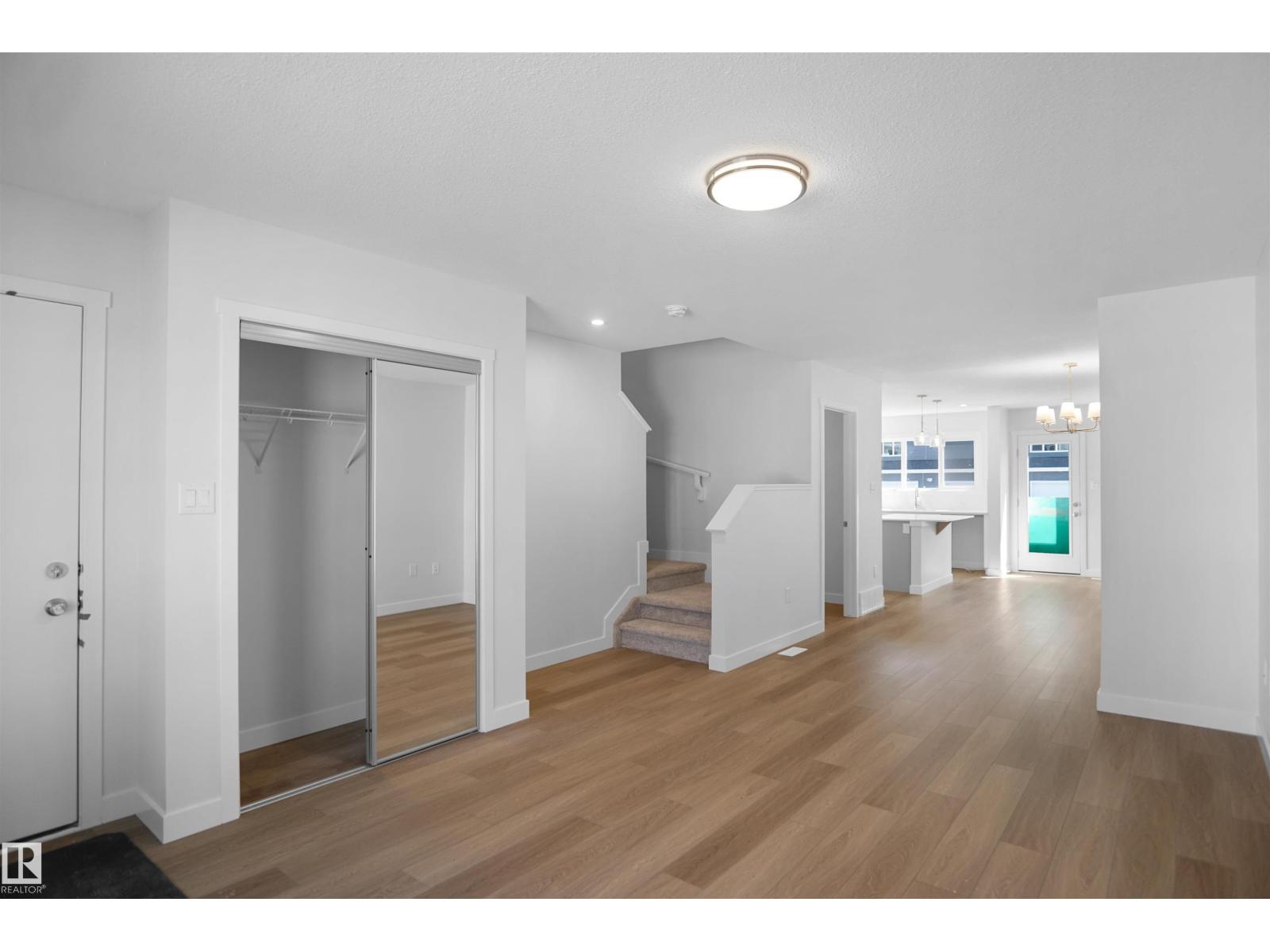 19455 22 AV NW - 7