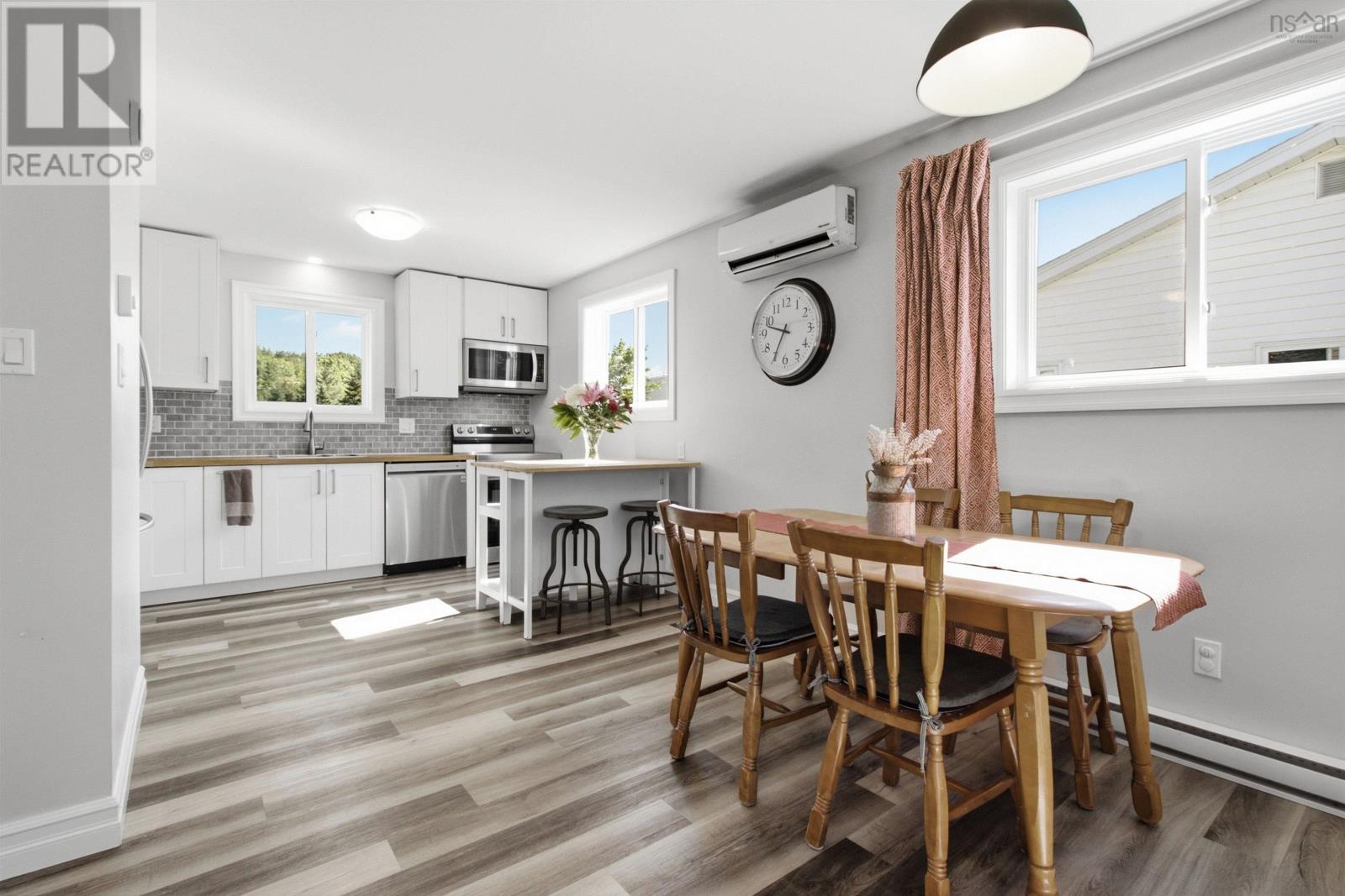 6 Newberry Court - 12