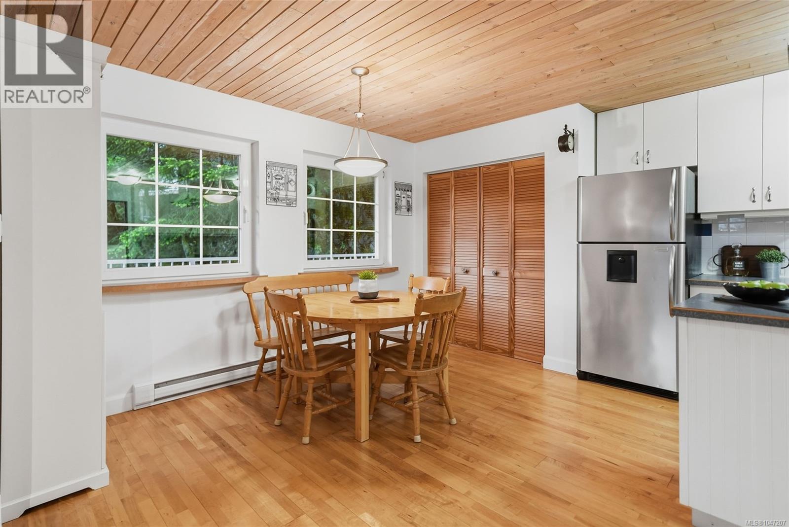 1973 Harlequin Cres - 19