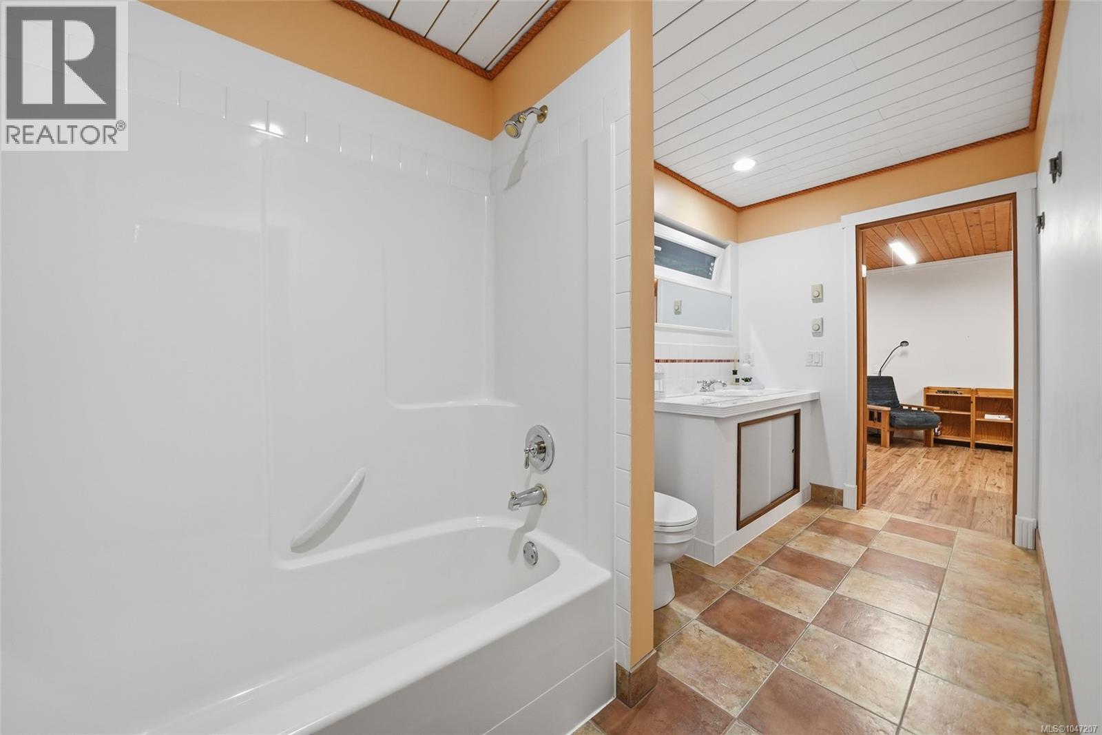 1973 Harlequin Cres - Image 31