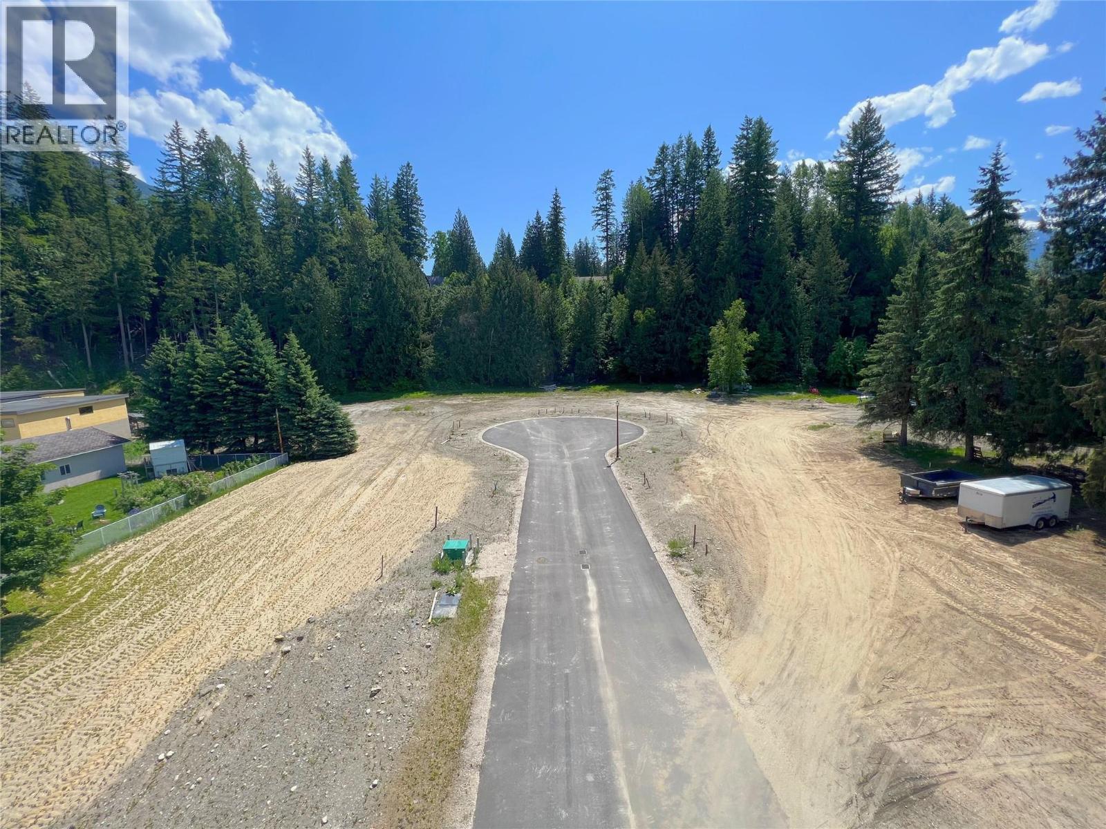 2-1445 Illecillewaet Road Lot# SL 1, Revelstoke