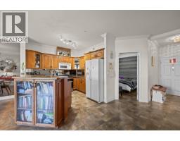 1088 Sunset Drive Unit# 404, Kelowna, BC V1Y9W1 Photo 12