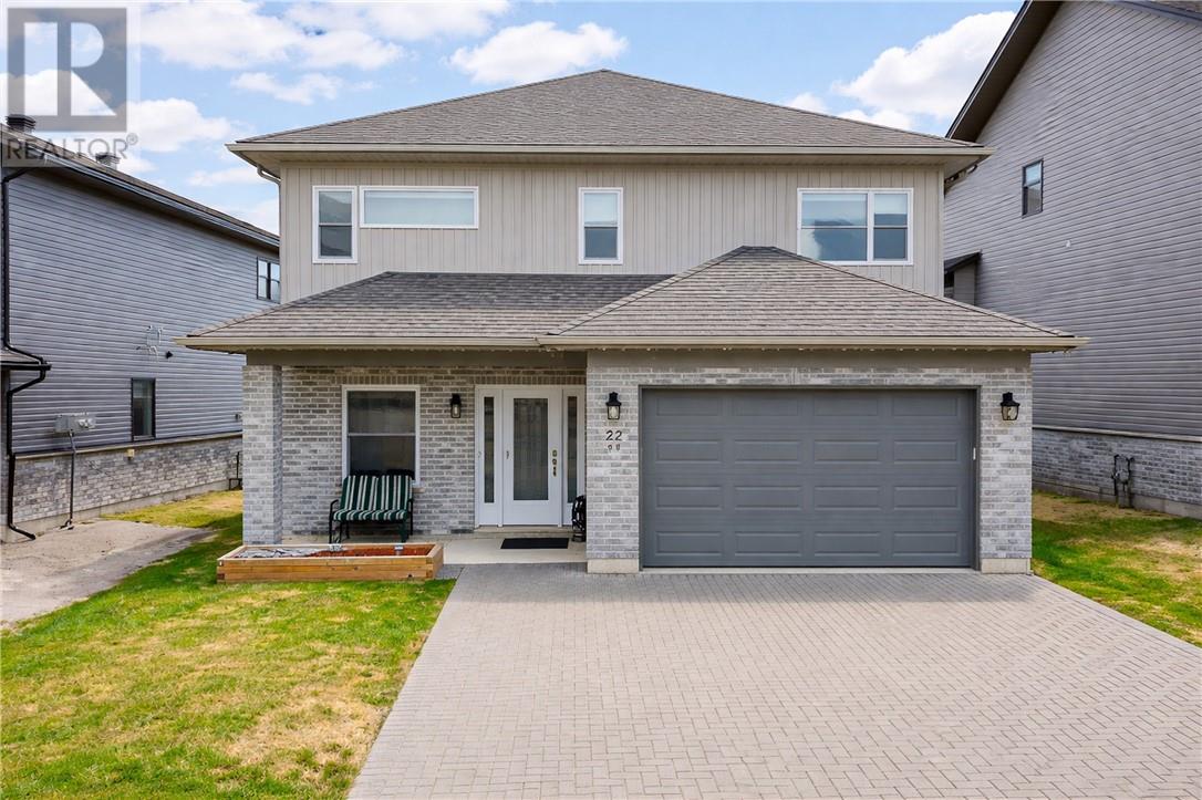 22 Teravista Way - 3