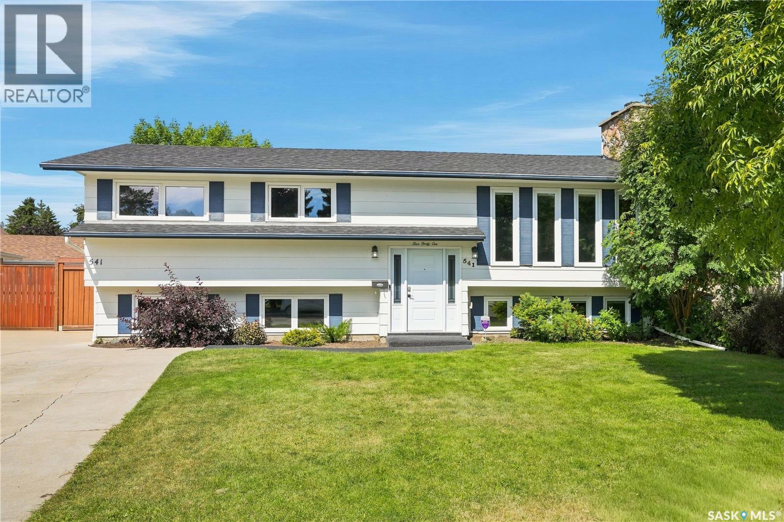 541 Guelph CRESCENT - 66
