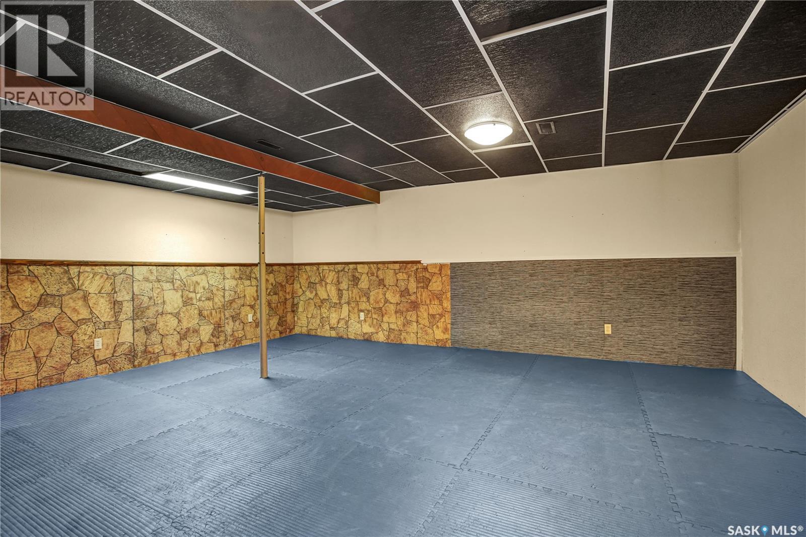 3010 5th STREET - Image 29