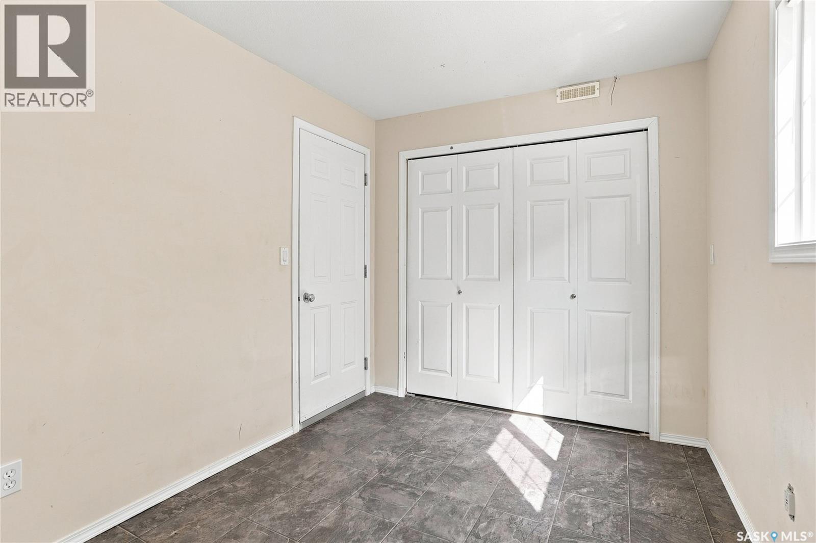 #34 243 Herold TERRACE - Image 25