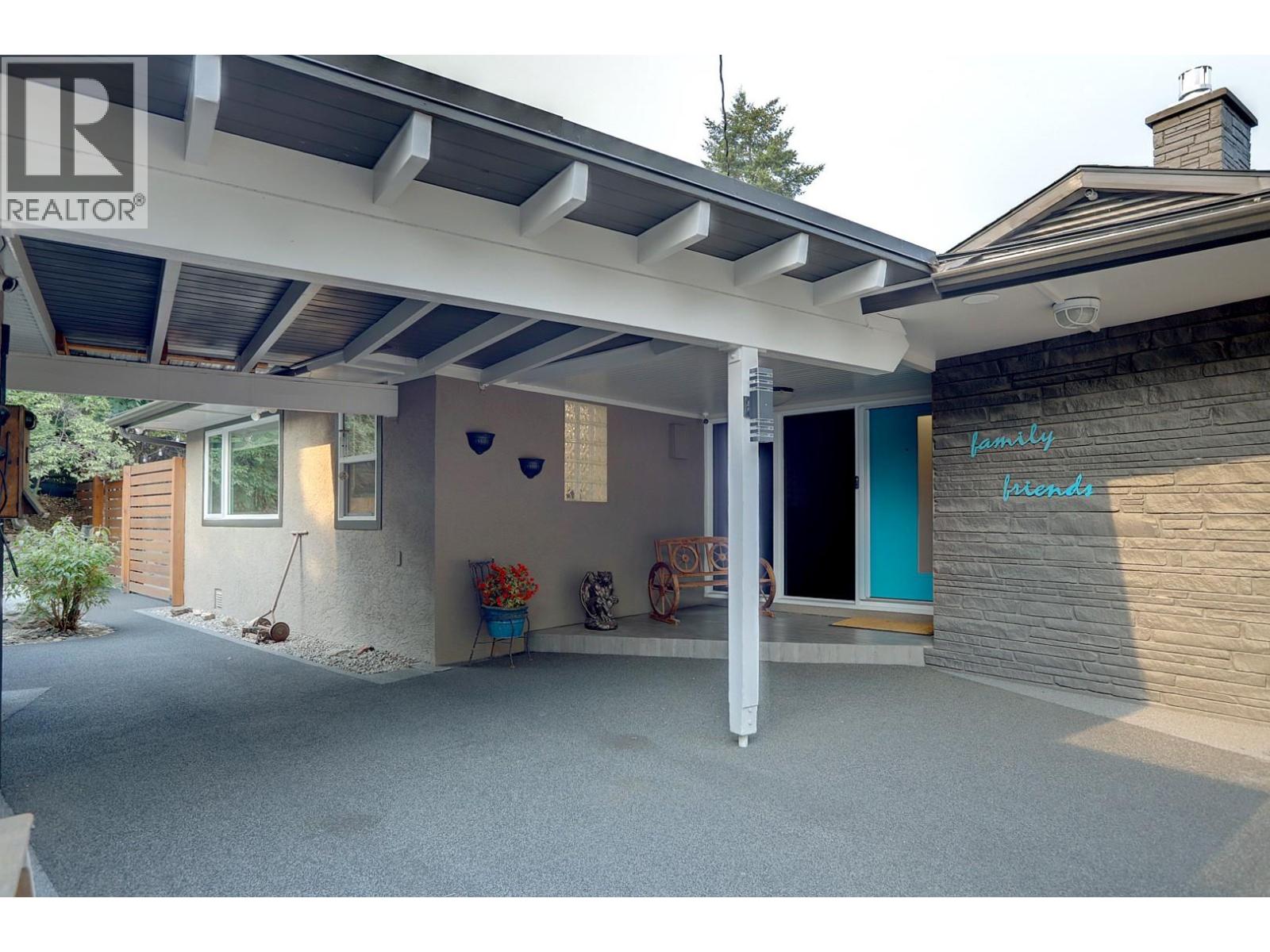 3006 22 Street - 3