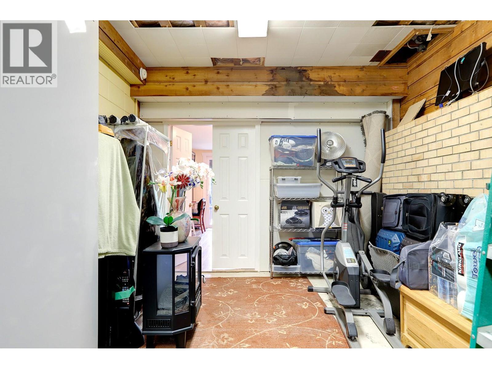 3006 22 Street - 45
