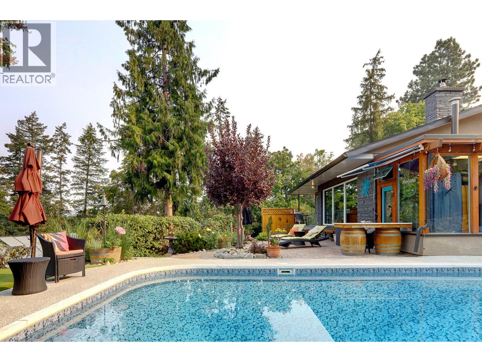 3006 22 Street - 64