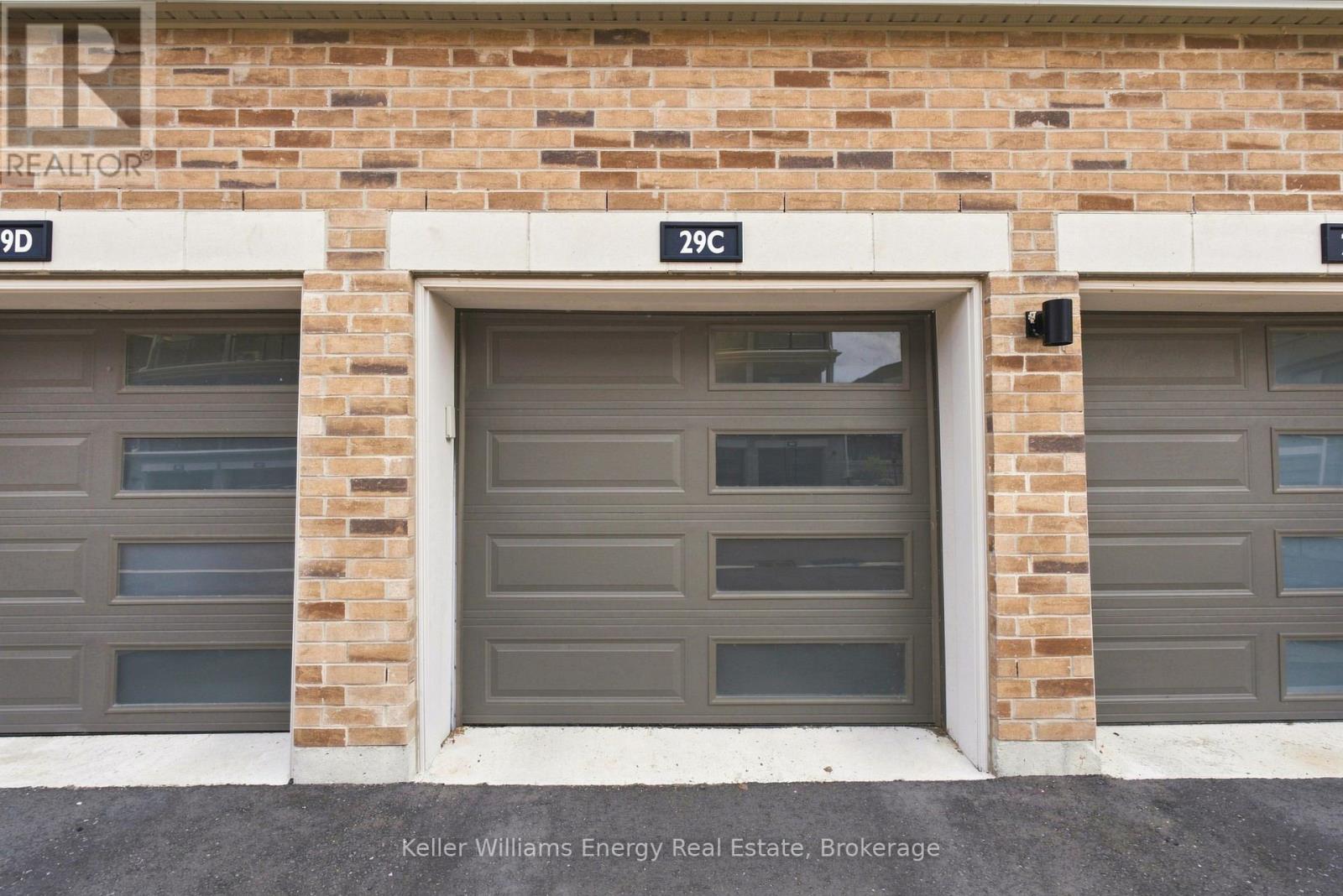29C LOOKOUT DRIVE - 41