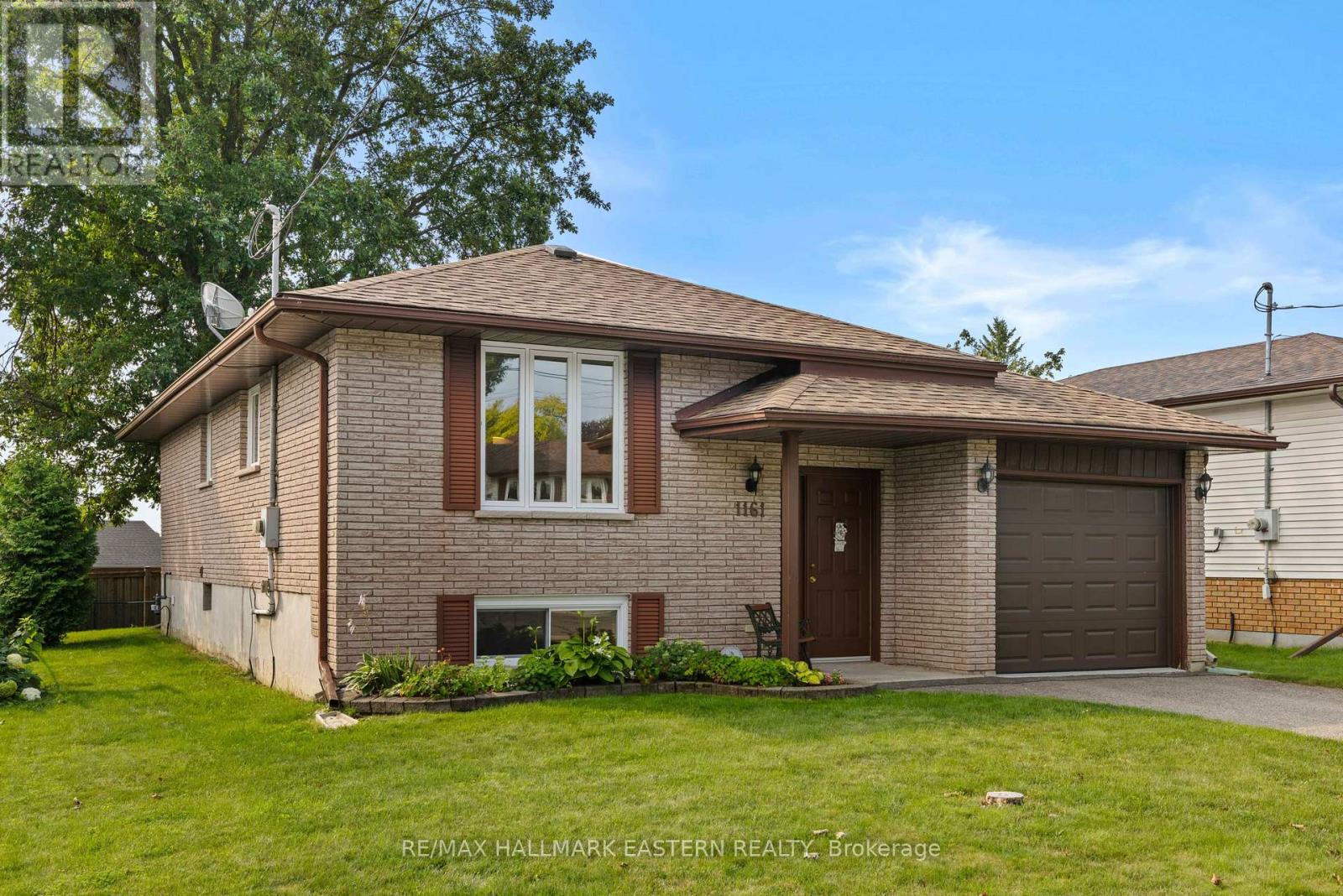 1161 NORMANDY STREET - 2