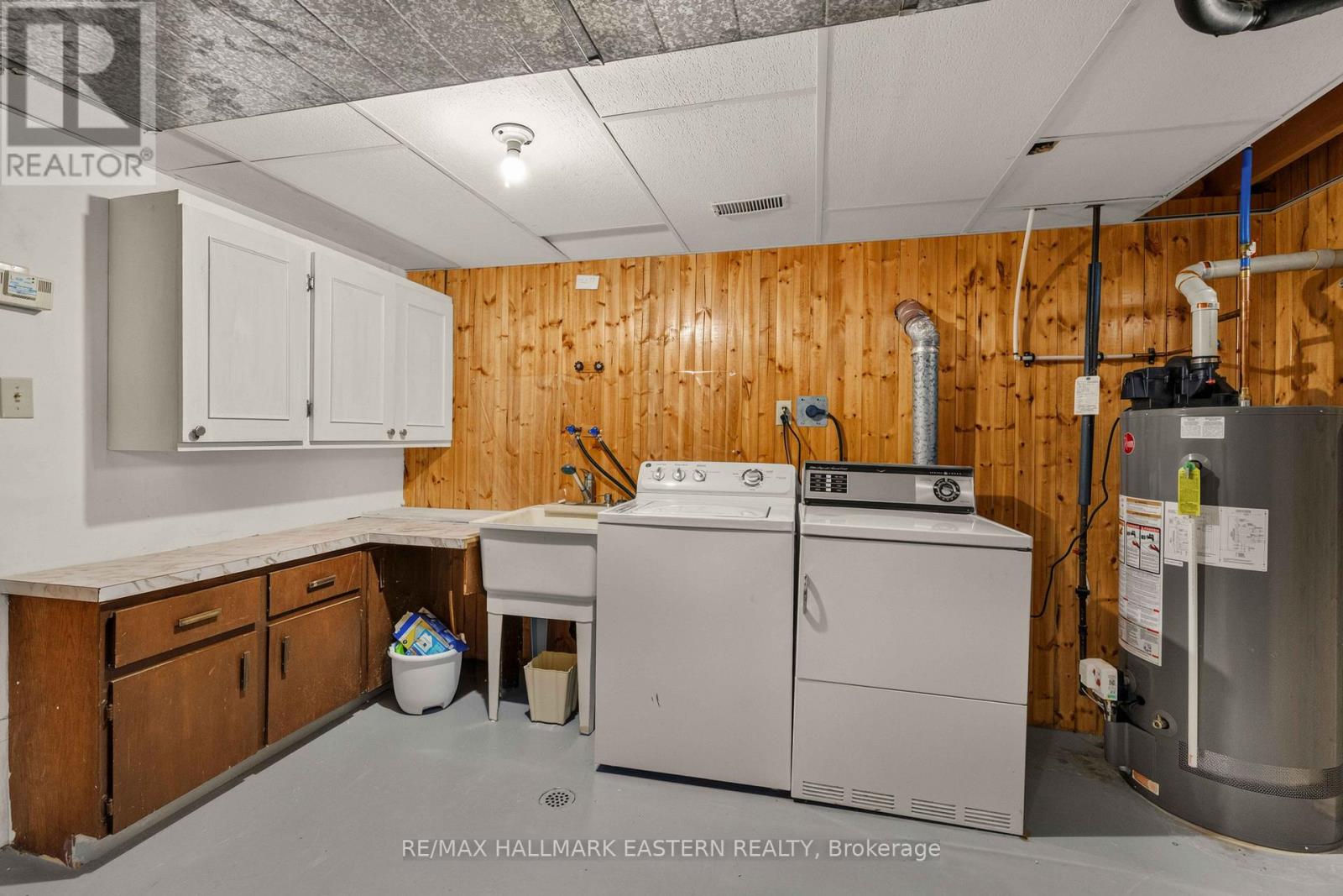 1161 NORMANDY STREET - Image 25