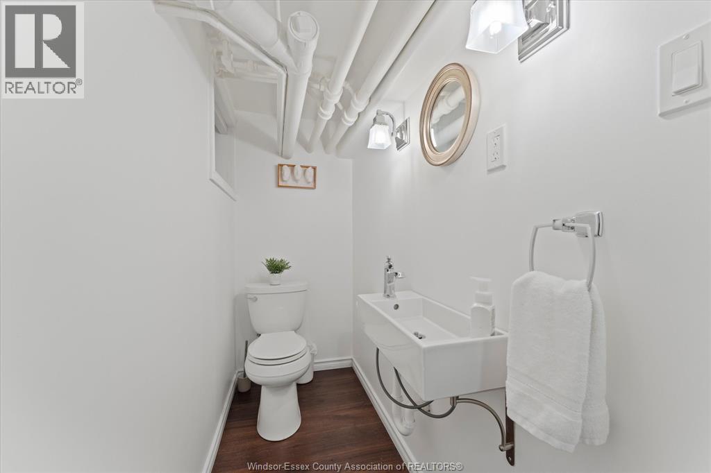 5325 RIVERSIDE DRIVE East - 35