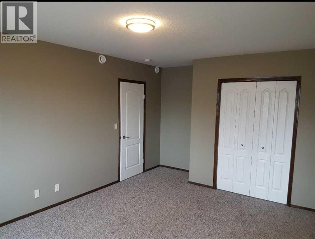Listing photo – 25 Fulmar, Sylvan Lake