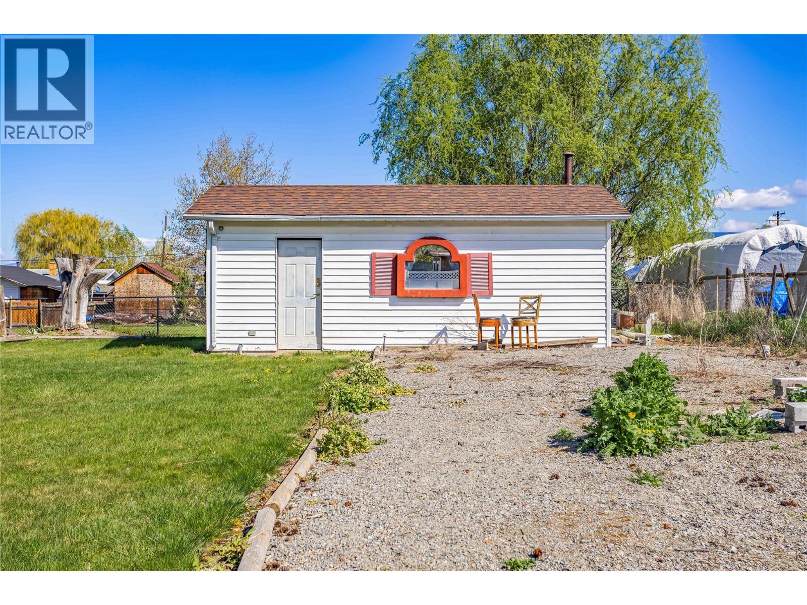 1525 Friesen Road - 35