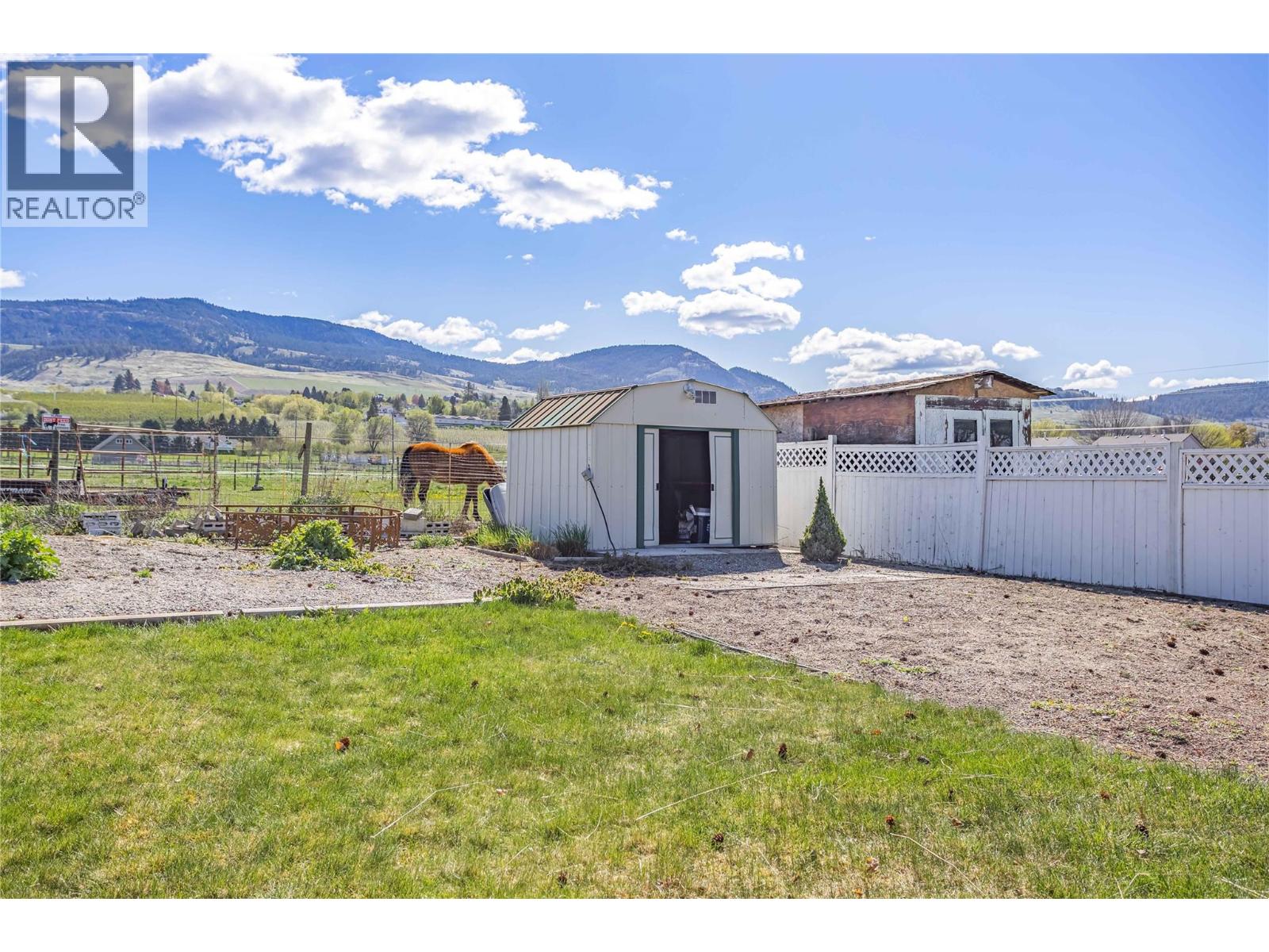 1525 Friesen Road - Image 30