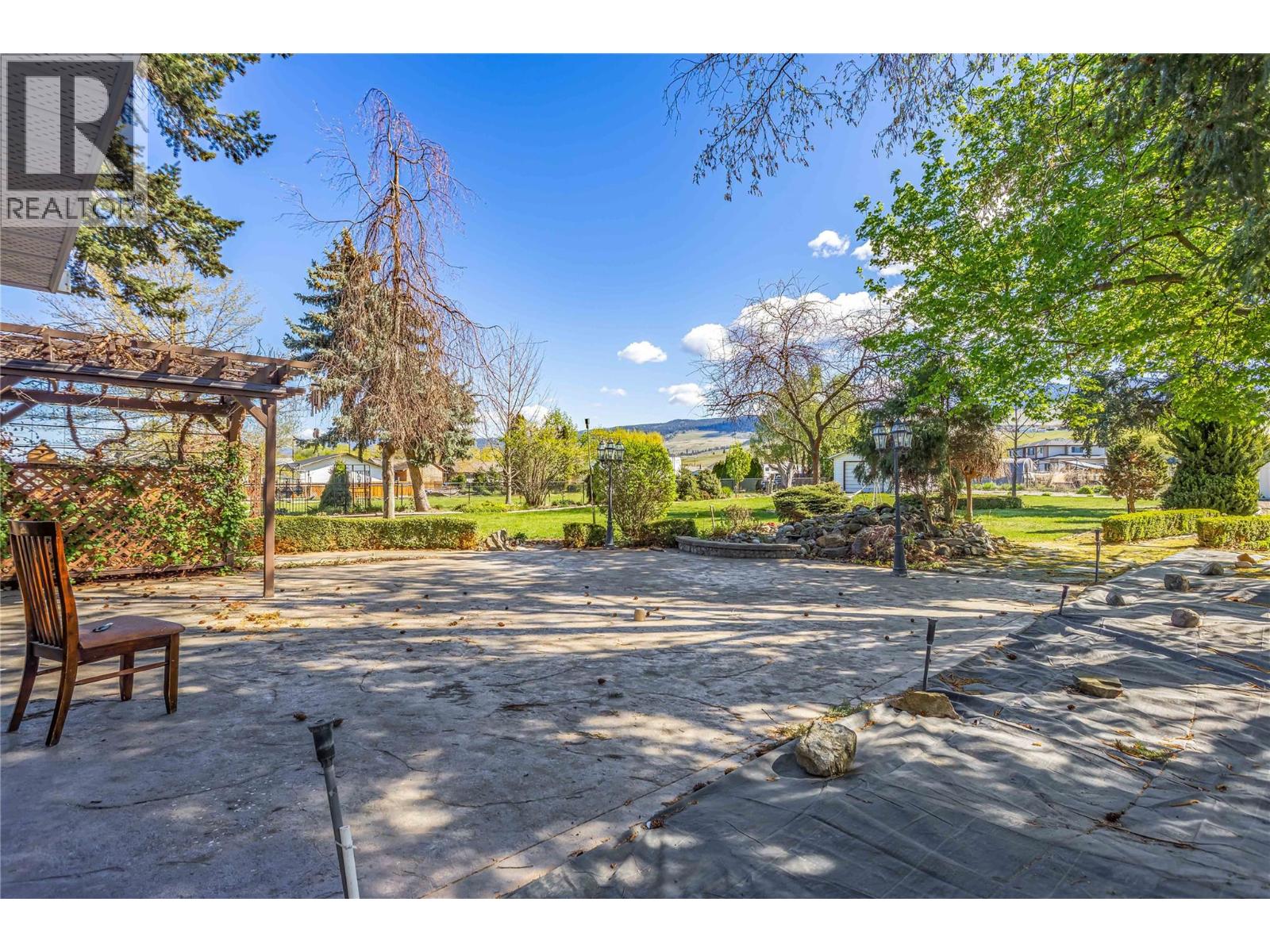 1525 Friesen Road - Image 34