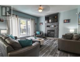 21 Hamlyn Heights thumbnail 7