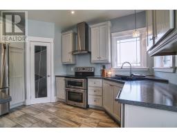 21 Hamlyn Heights thumbnail 8