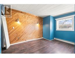 23 Campbell Avenue thumbnail 10
