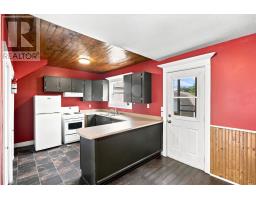 23 Campbell Avenue thumbnail 6