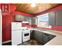 23 Campbell Avenue thumbnail 7