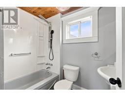 23 Campbell Avenue thumbnail 9