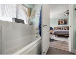 18 21928 48 Avenue, Langley, BC V3A8H1 Photo 32