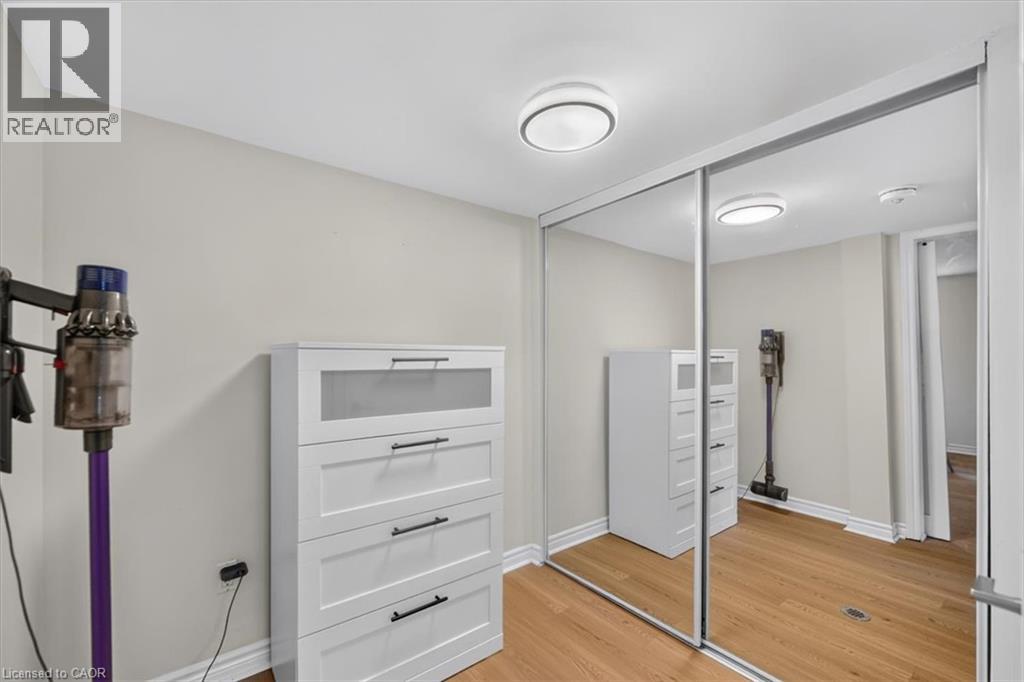 #173 2050 UPPERMIDDLE Road - Image 23