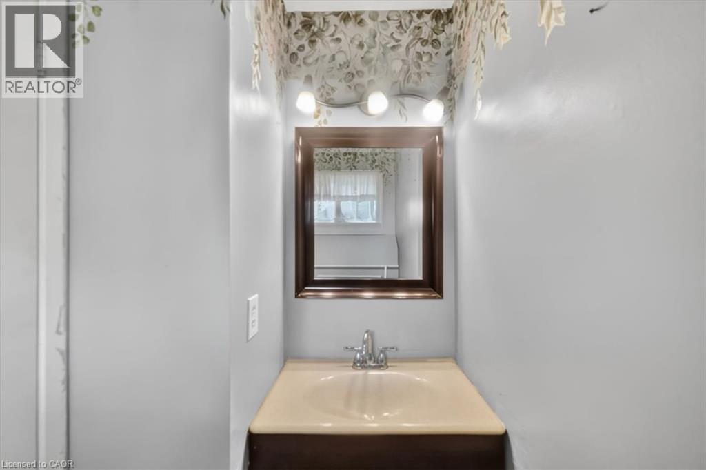 #173 2050 UPPERMIDDLE Road - 30