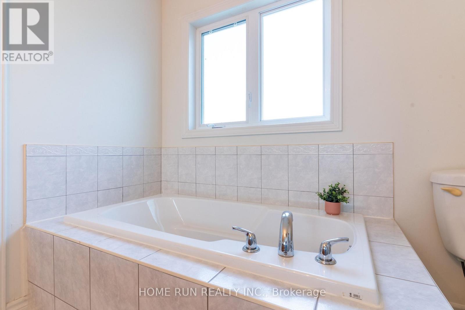 355 RIVERSEDGE CRESCENT - Image 30