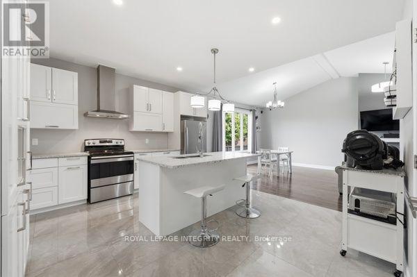 33 SOLARA PRIVATE - Image 15