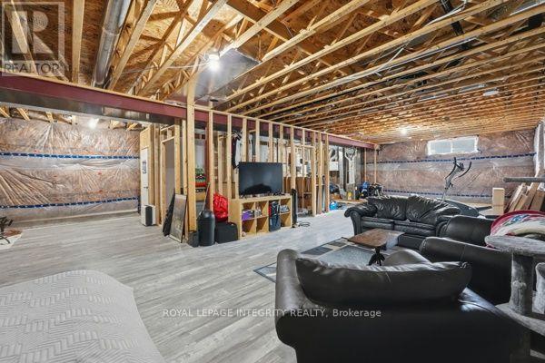 33 SOLARA PRIVATE - Image 26
