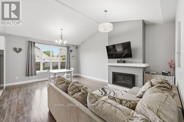 33 SOLARA PRIVATE - Image 8