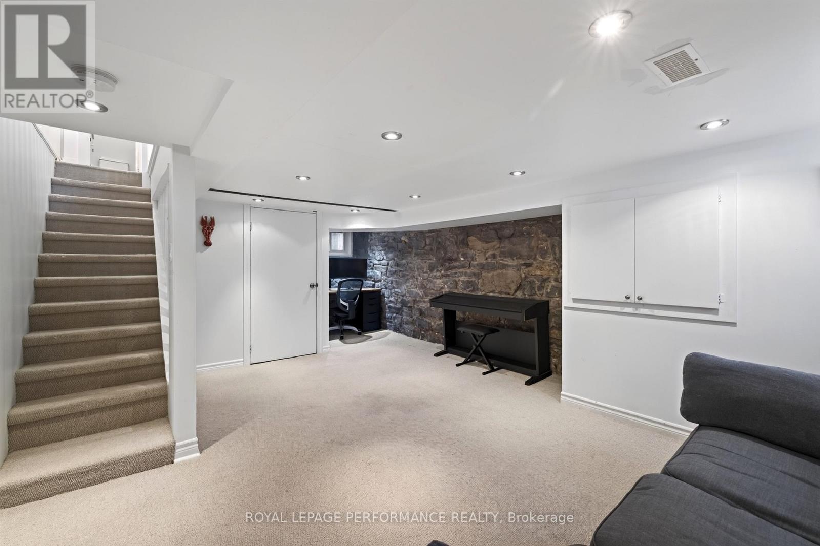 72 Springfield Road