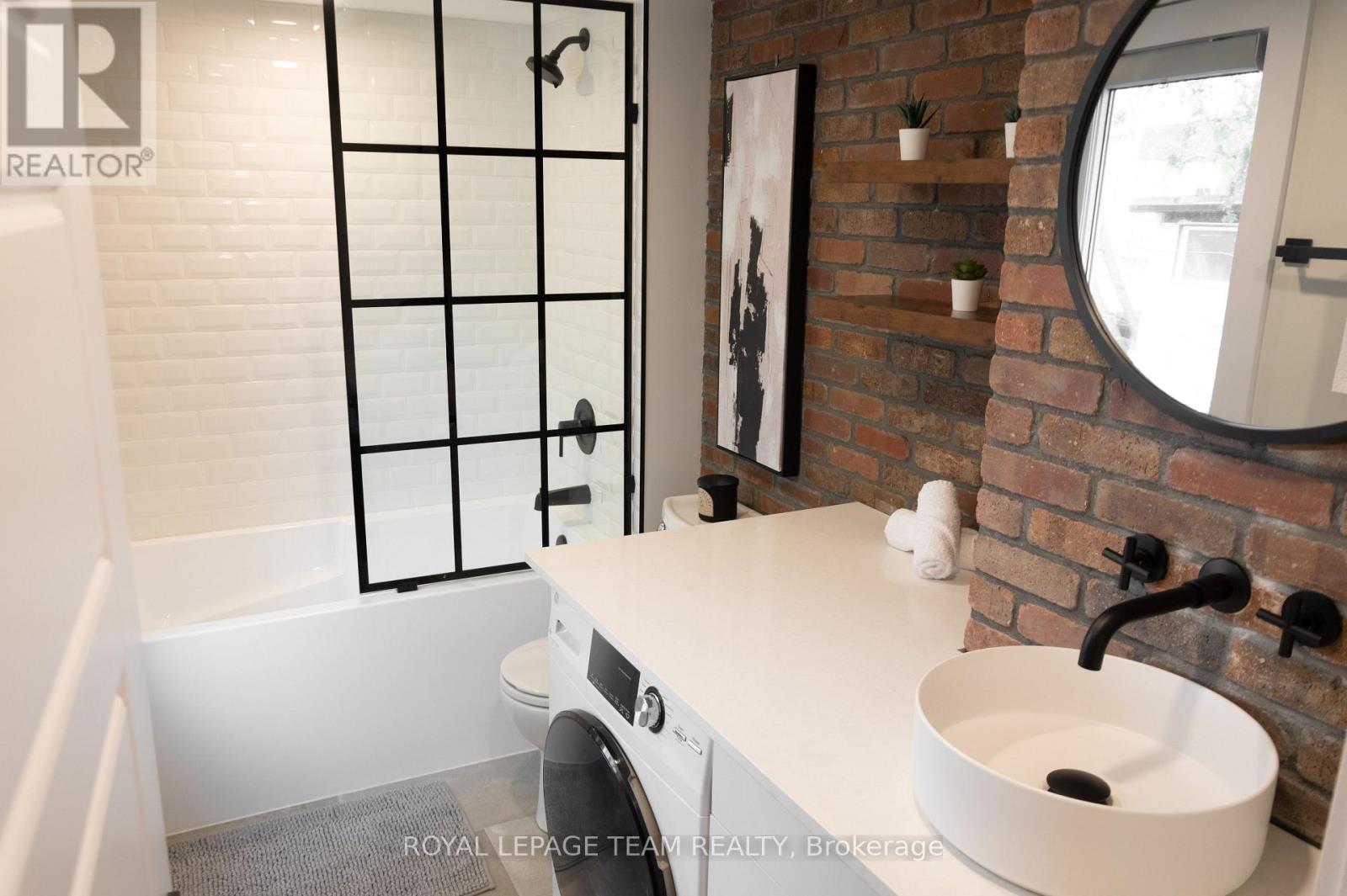 121 CARRUTHERS AVENUE - Image 16