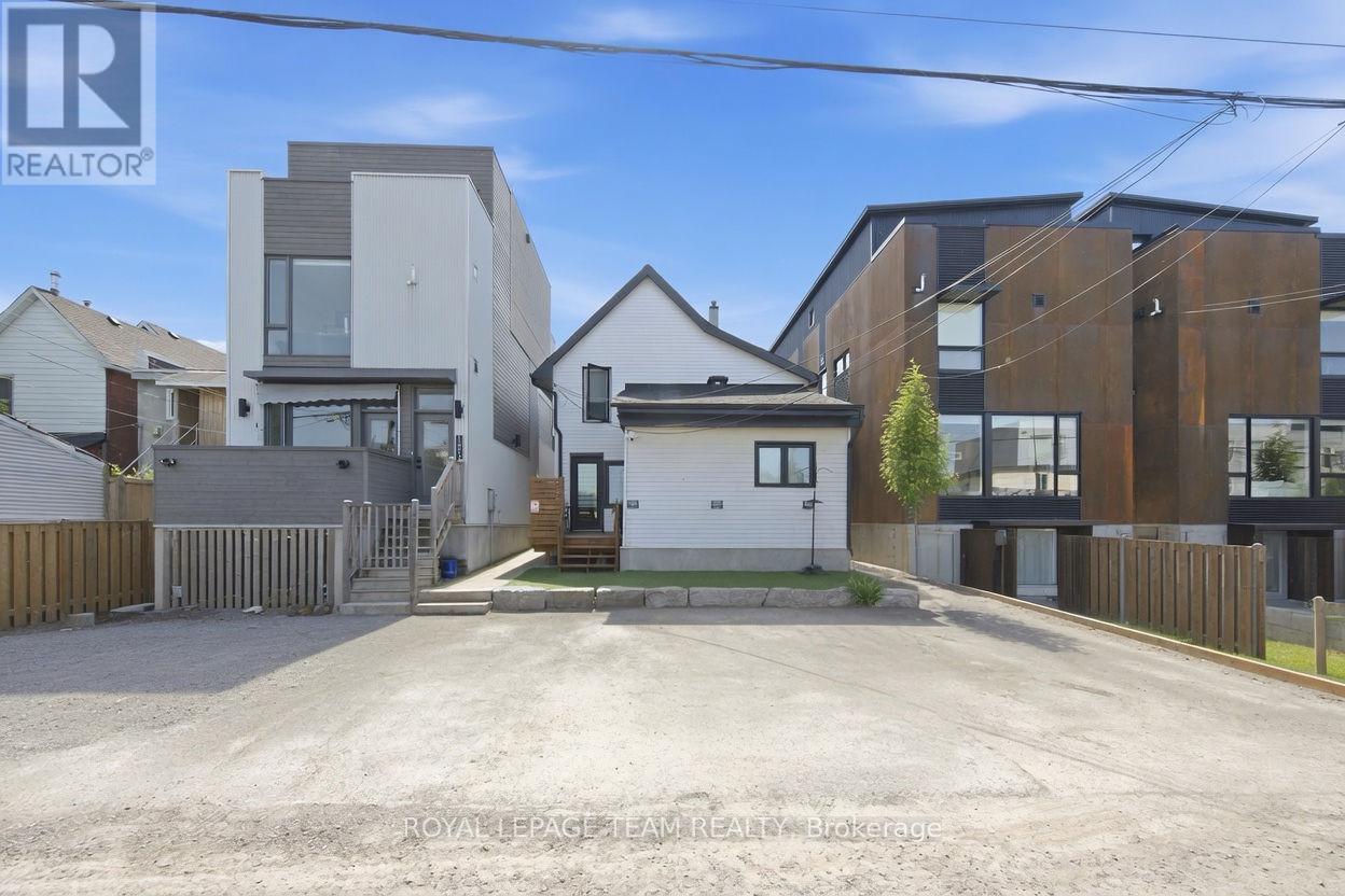 121 CARRUTHERS AVENUE - Image 23