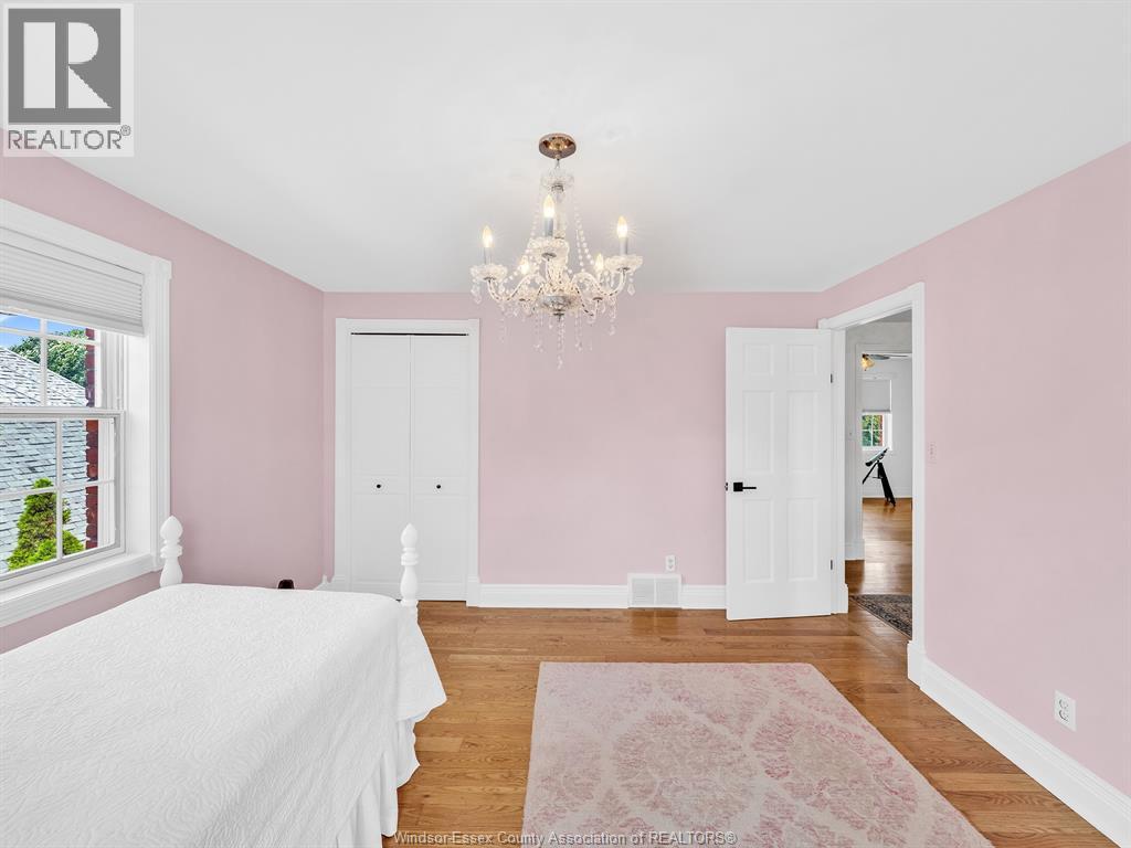 2998 ST LUKE CRESCENT - 32
