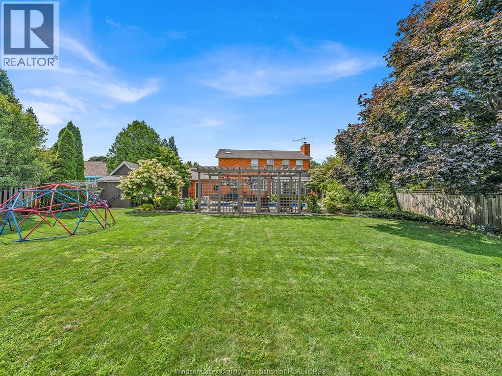 2998 ST LUKE CRESCENT - 47