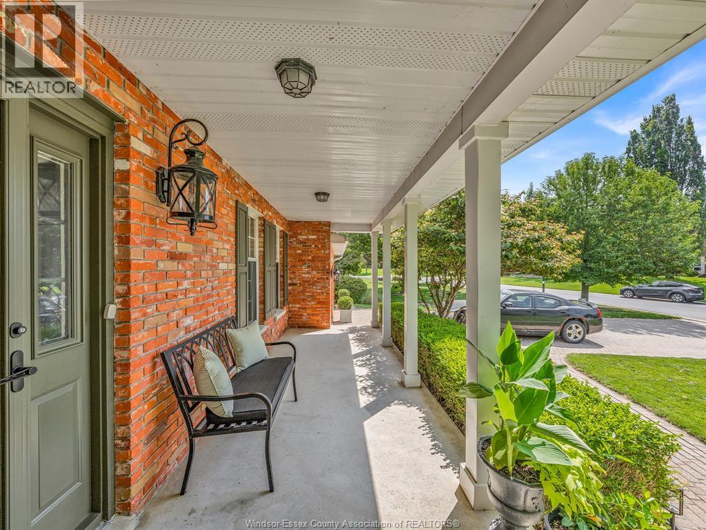 2998 ST LUKE CRESCENT - 8