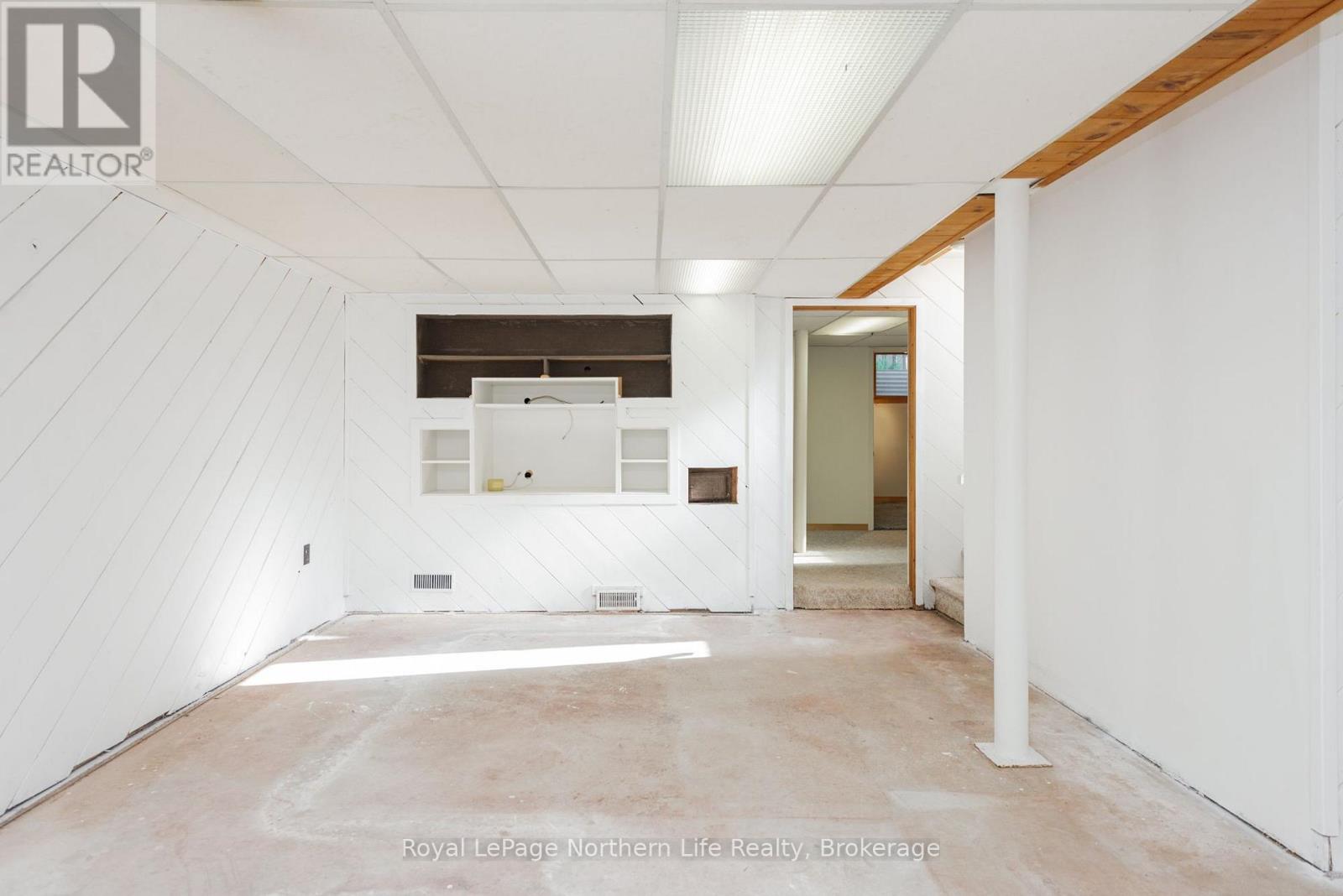 1009 ELIZABETH STREET - Image 27