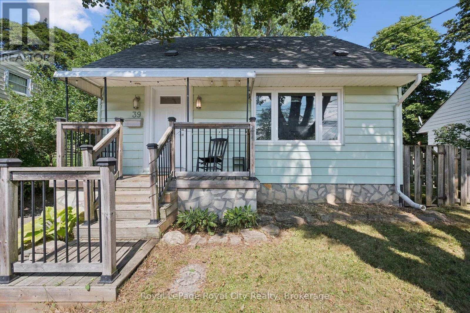 39 RIDGEWOOD AVENUE - 1