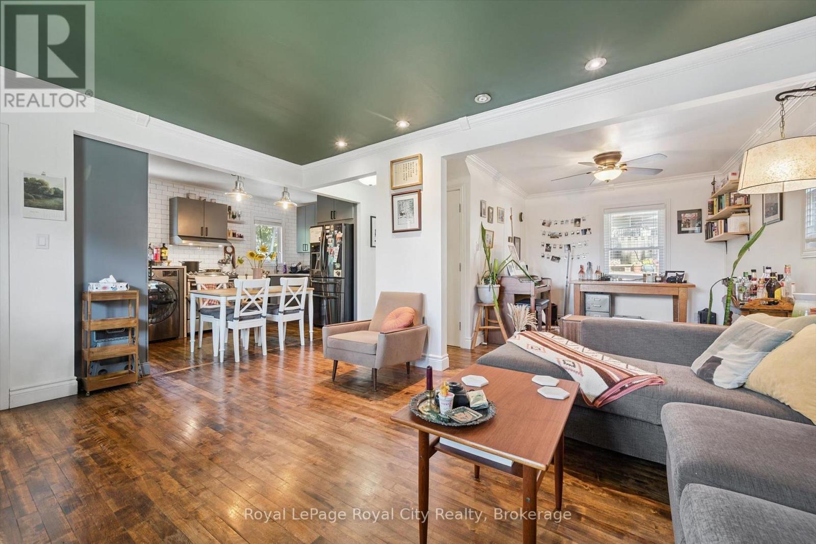 39 RIDGEWOOD AVENUE - Image 17