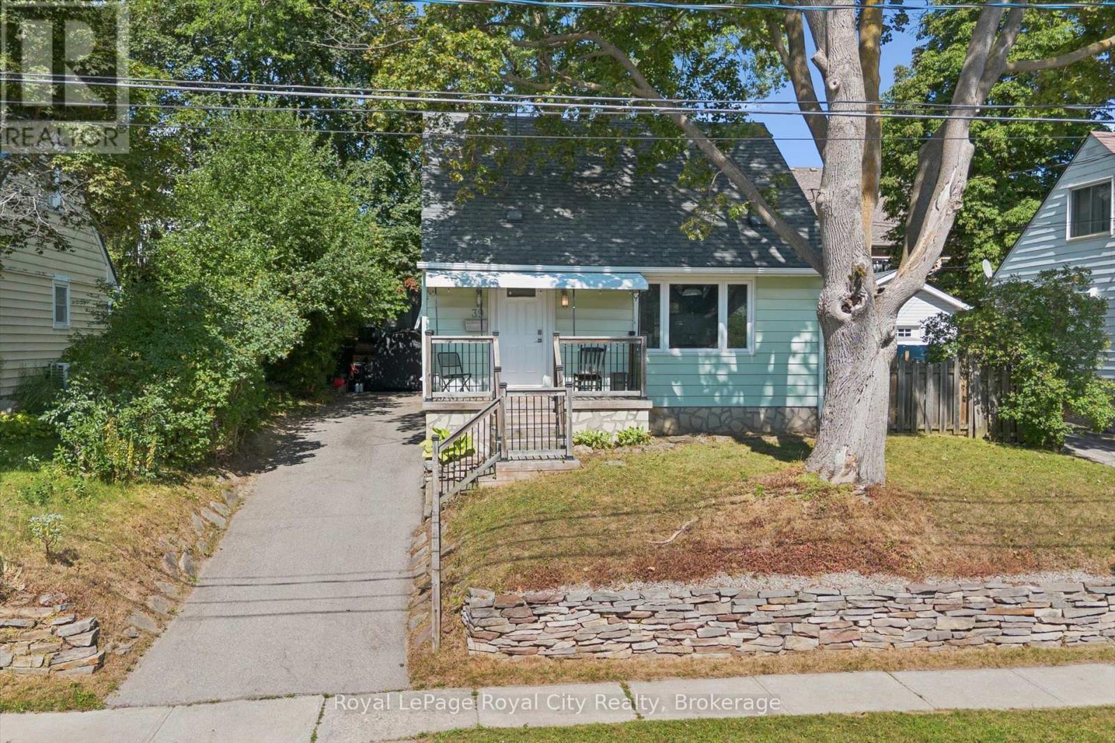 39 RIDGEWOOD AVENUE - 2